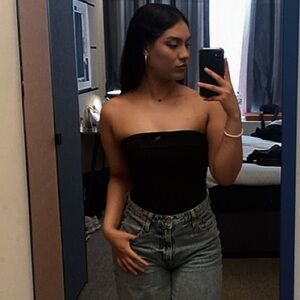 Meet your Posher, Mia